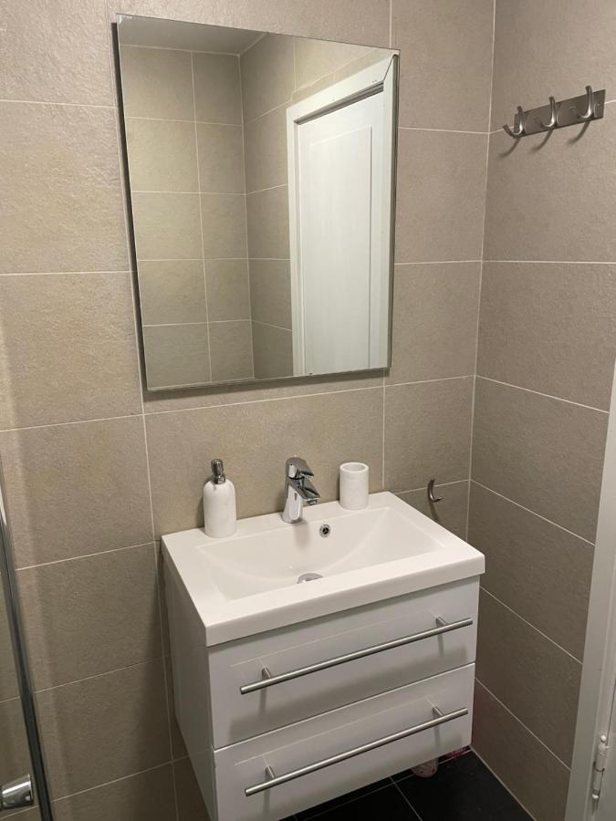 Central Studio Apartment Stavanger Kültér fotó